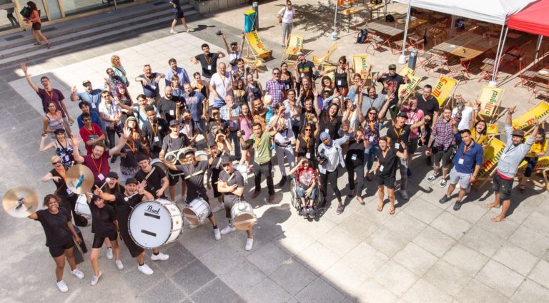 Dieses Bild ist natürlich nicht dieses Jahr entstanden, sondern 2019. So sieht es aus, wenn das WelcomeCamp analog stattfindet (Foto: Henry Schröder).